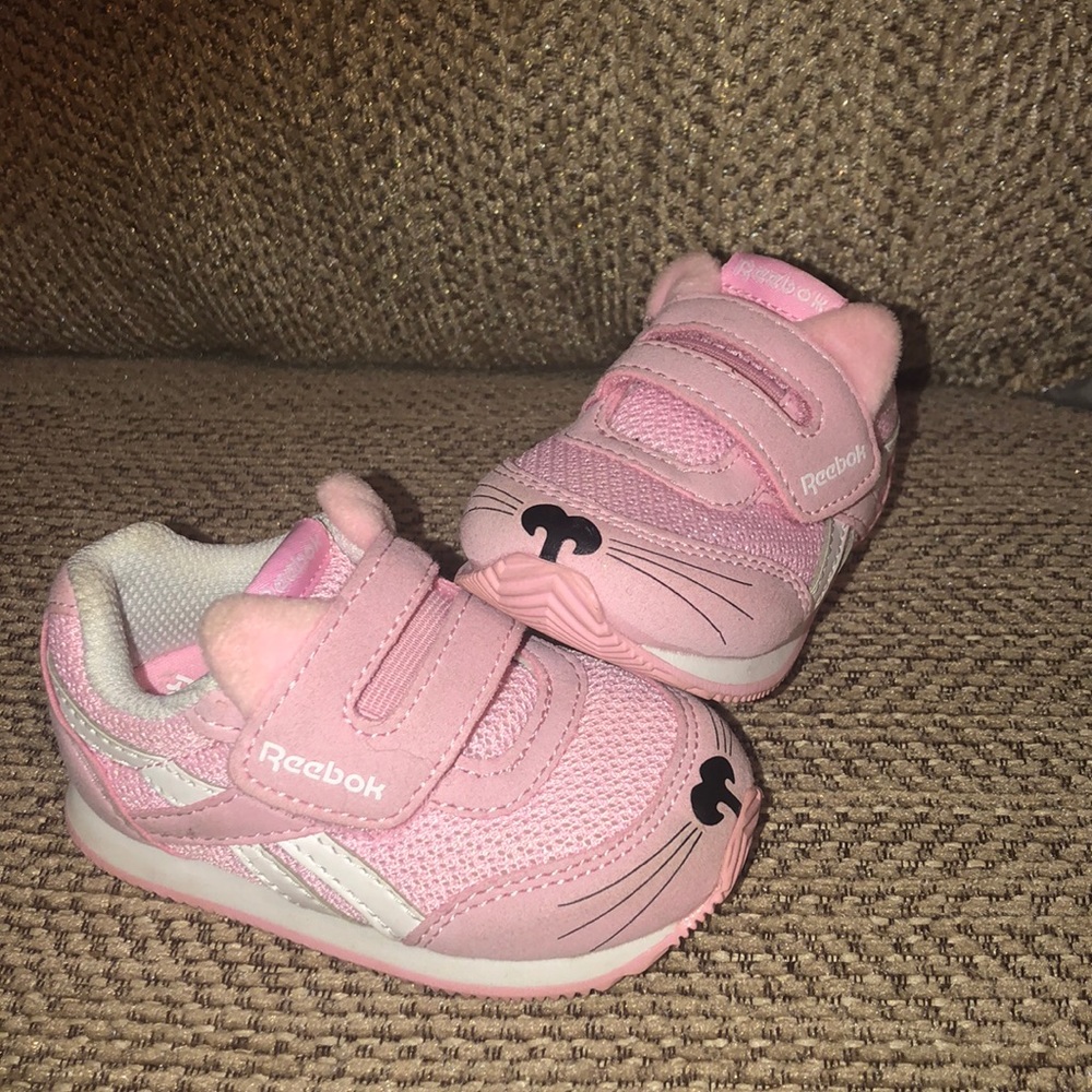 Reebok kitten toddler shoes size 4 - New